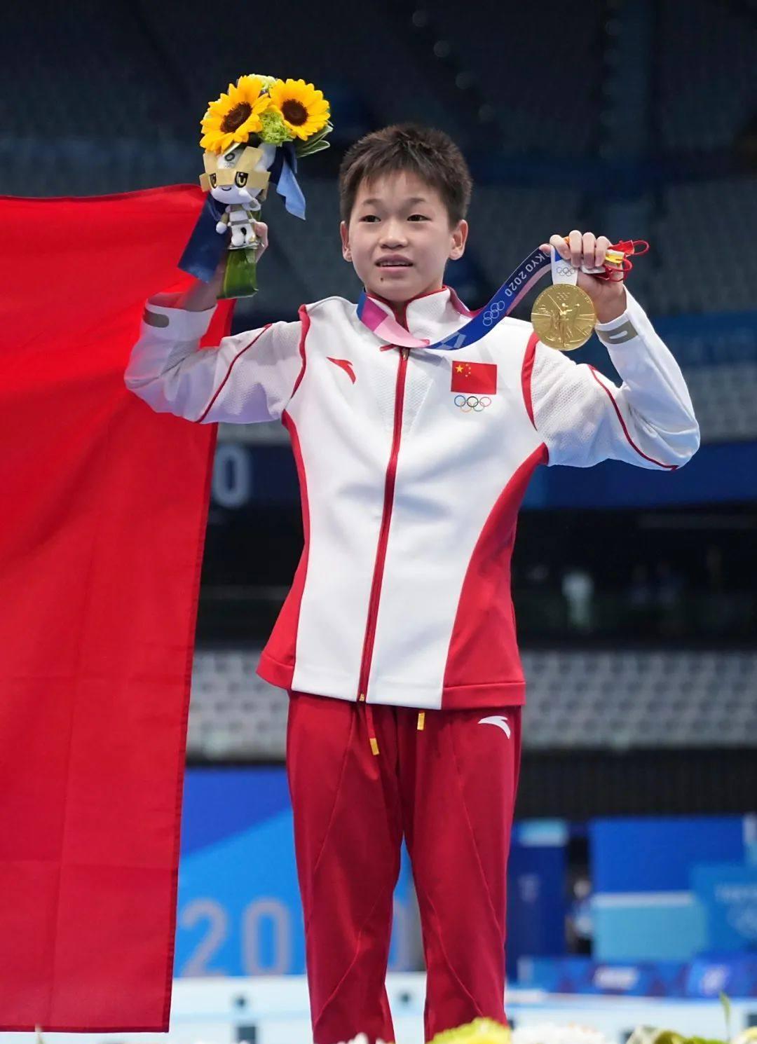 中国运动员无惧压力，勇夺金牌榜首位置的简单介绍