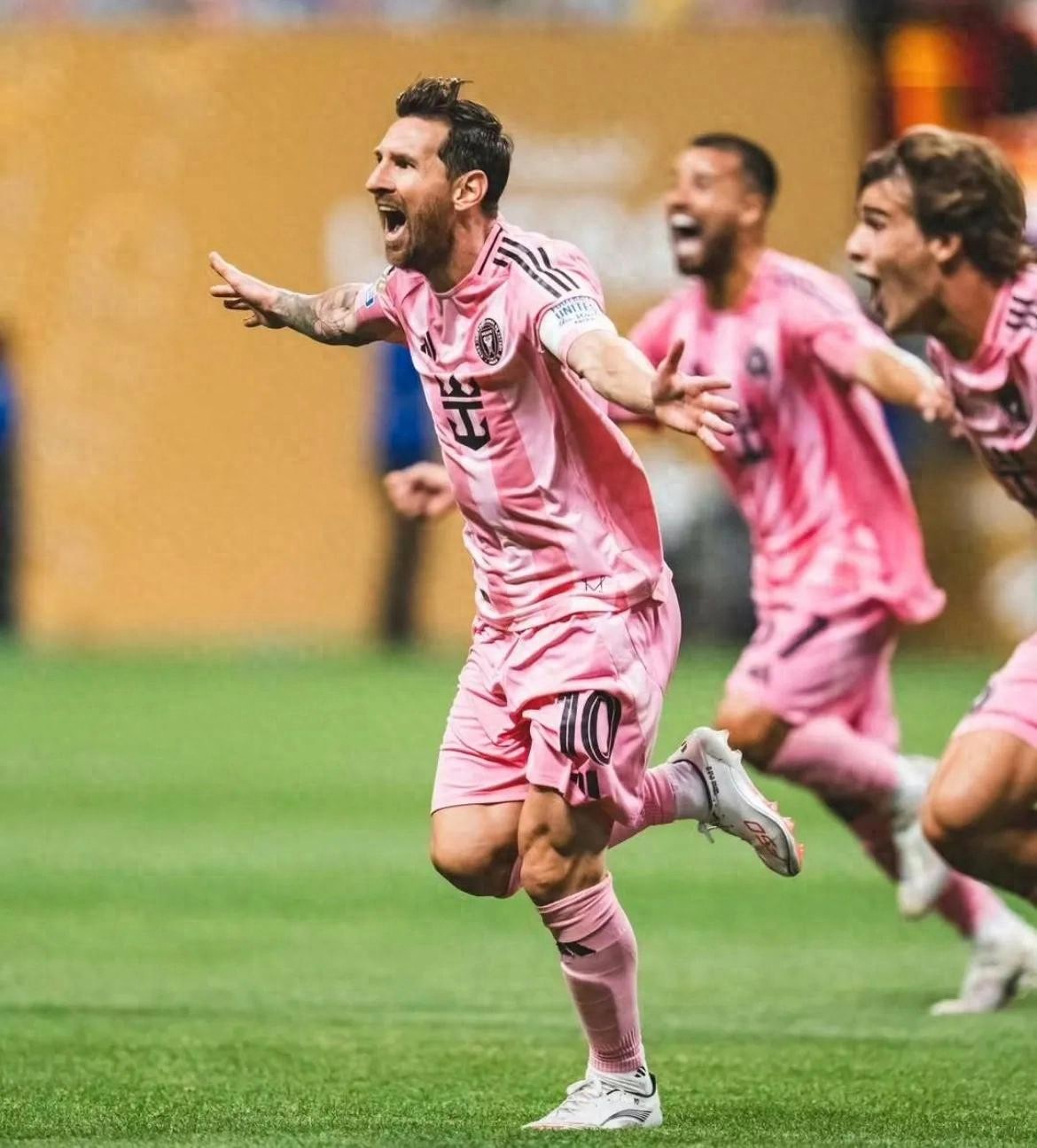 梅西风采再现赛场，领衔新球队勇往直前的简单介绍