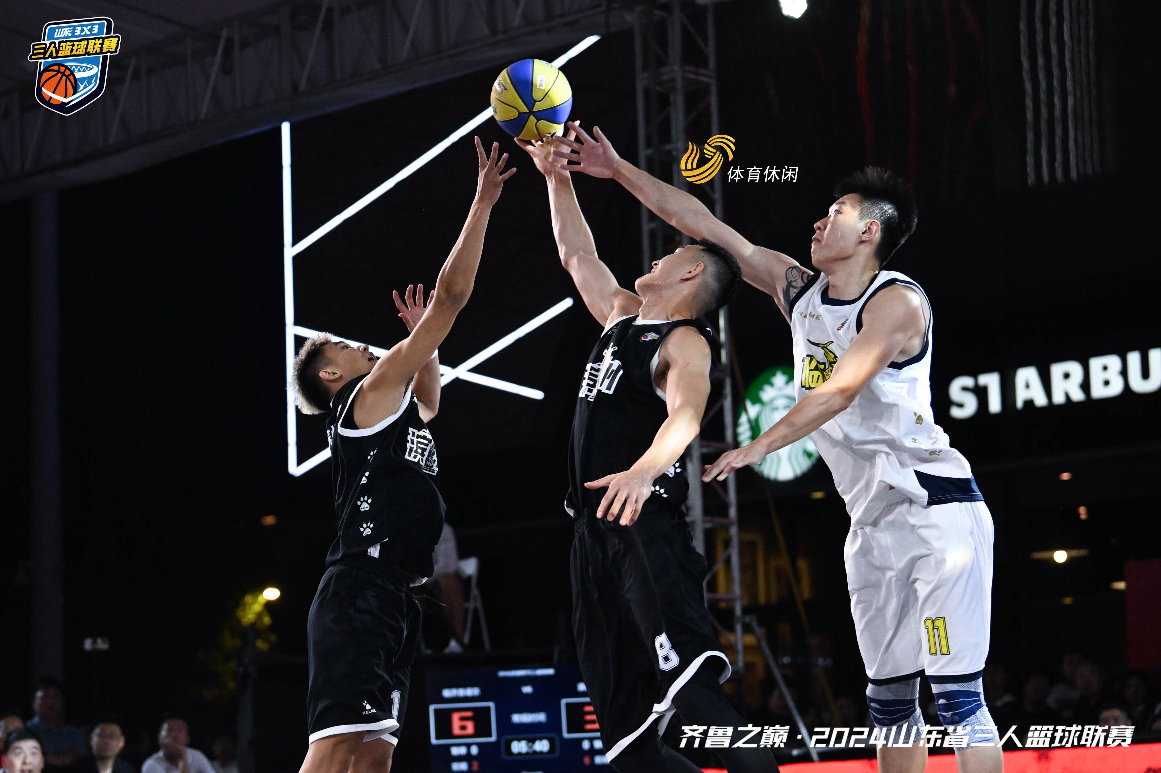 包含激情四射，热血对决，篮球比赛火爆上演的词条