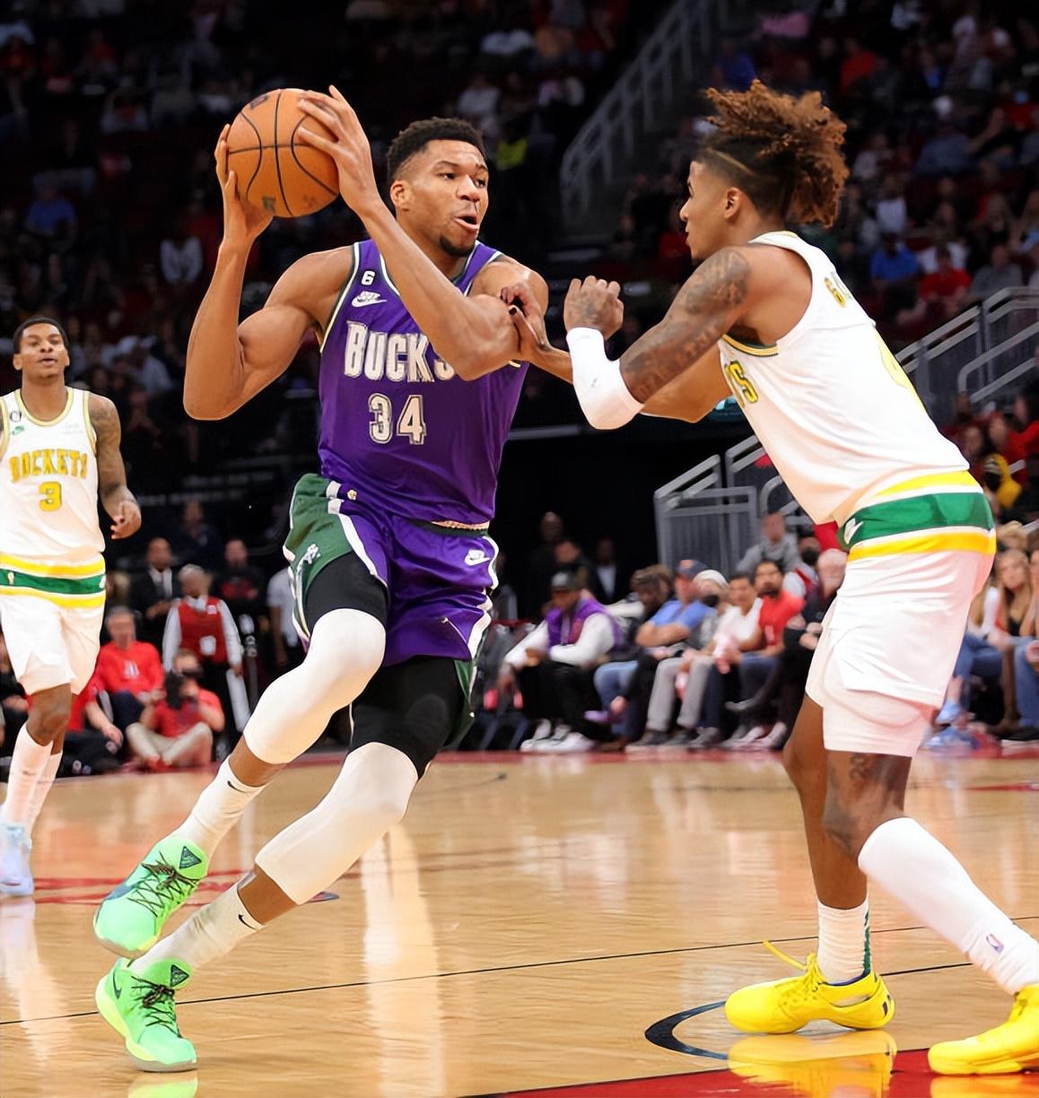 NBA东部焦点大战：雄鹿险胜猛龙的简单介绍