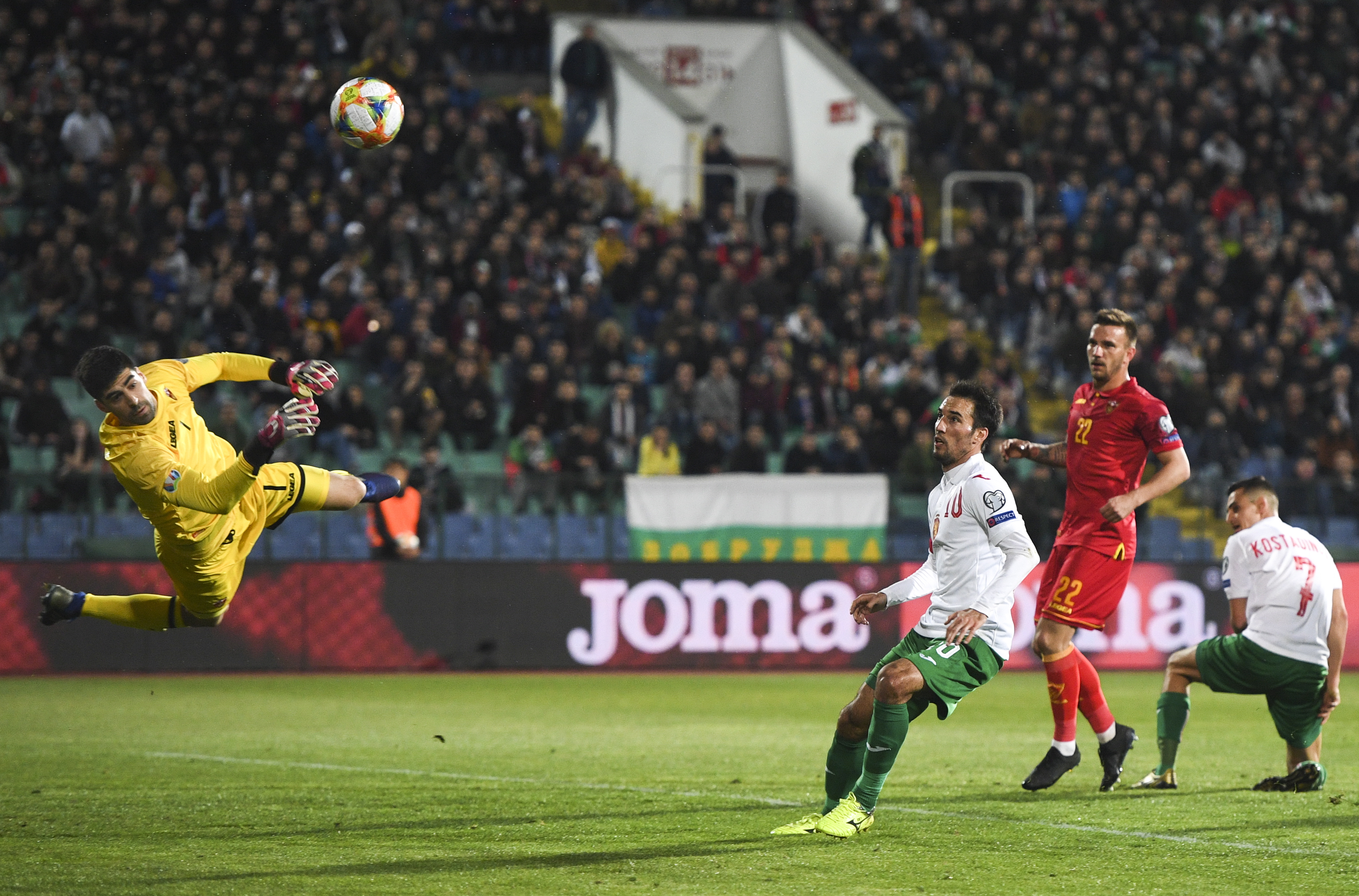 关于保加利亚客场战平蒙古，保住晋级希望的信息